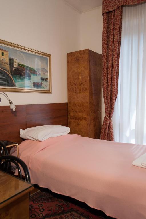 Vip Hotel Piacenza Pokoj fotografie